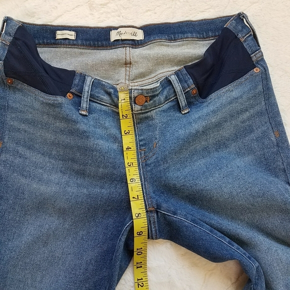 Madewell Maternity Side-Panel Skinny Jeans in Cordova Wash - Picture 4 of 12